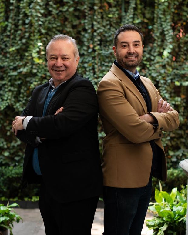 Juanjo Artero con Javier Toussaint, CEO de OfficeMax